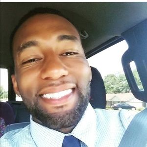 Meet your Posher, Joshua